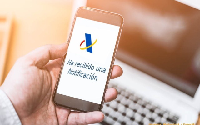 Obligación de relacionarse electronicamente con la Agencia Tributária